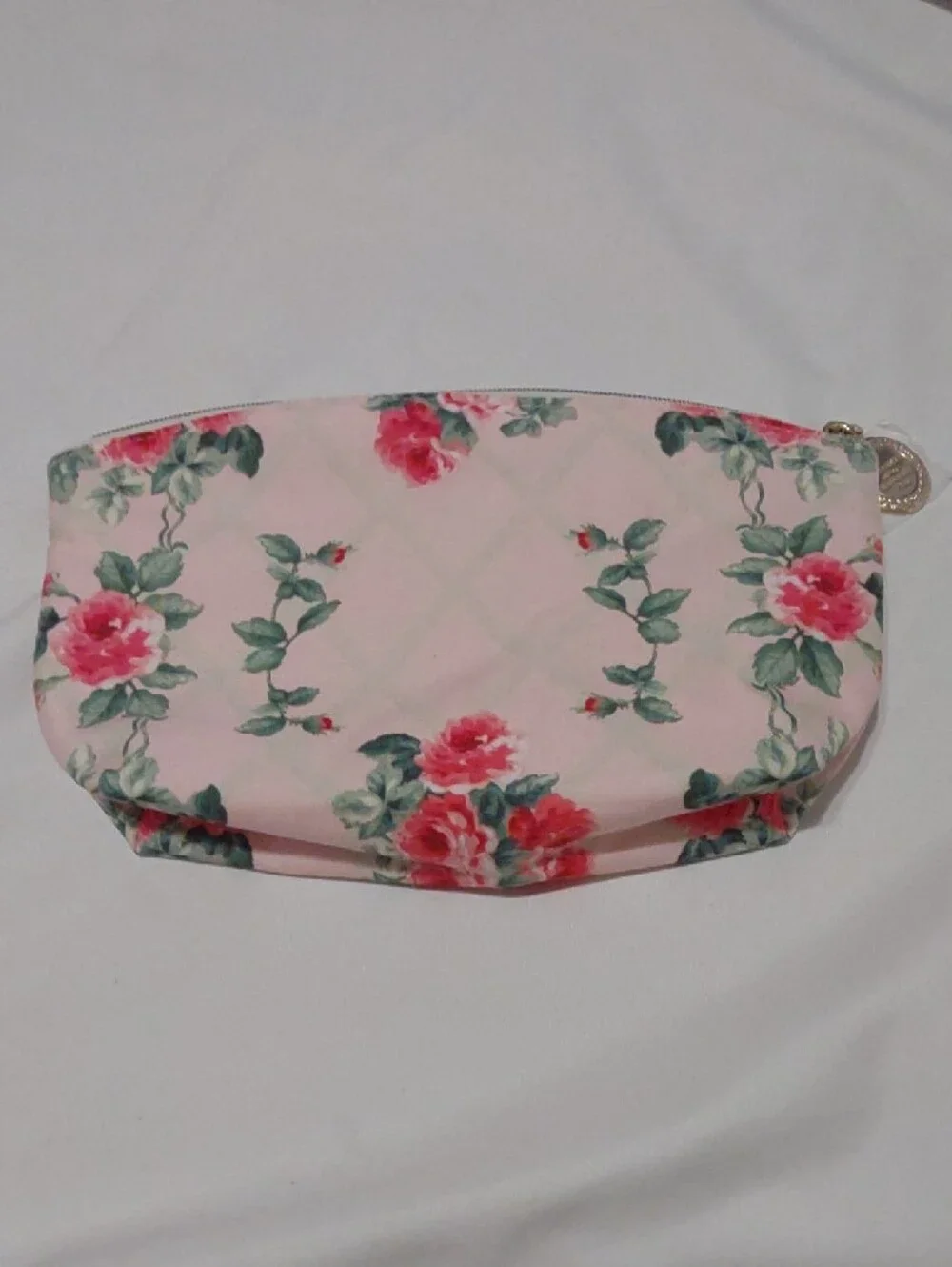 Estēe Lauder Roses Makeup Bag